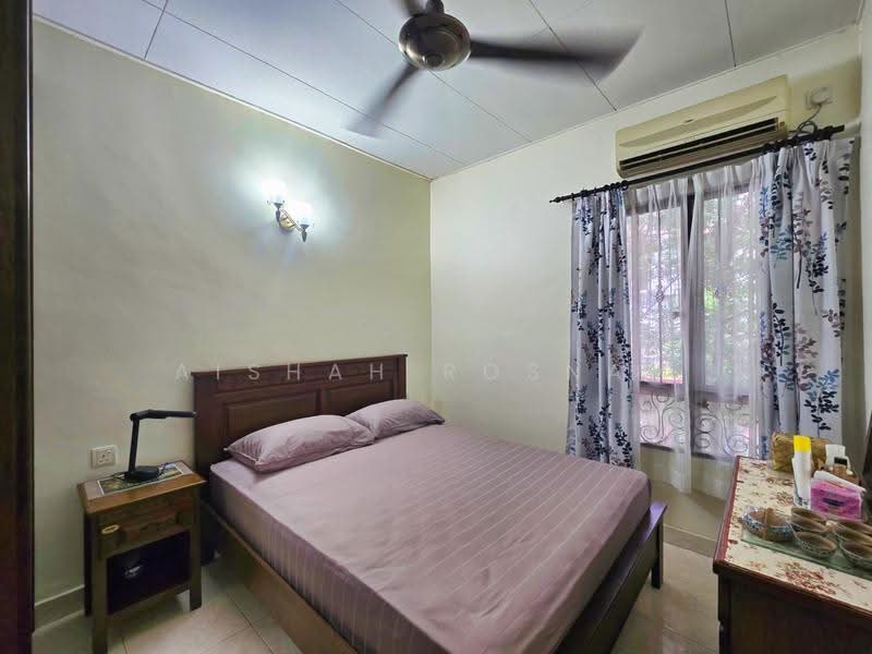 Semi-Detached House for Sale in Taman Setia 2 (Balakong) - Aishah Rosnam - PropertyGuru.com.my
