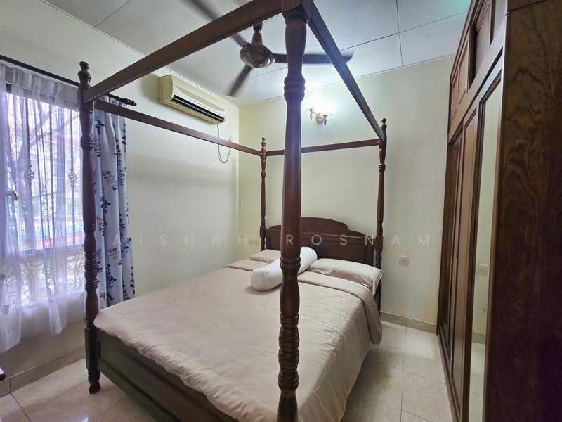 Semi-Detached House for Sale in Taman Setia 2 (Balakong) - Aishah Rosnam - Bedroom - PropertyGuru.com.my