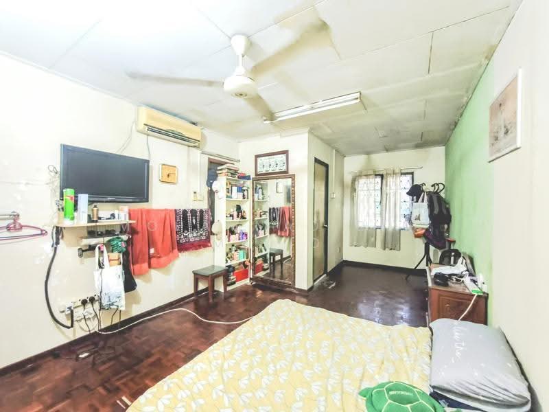 Rumah Teres 2-Tingkat untuk Dijual di Seksyen 24 (Shah Alam) - Mohammad Din Majid - Bedroom - PropertyGuru.com.my