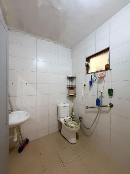 1-storey Terraced House for Sale in Taman Abad (Johor Bahru) - Grace Ng - Bathroom - PropertyGuru.com.my