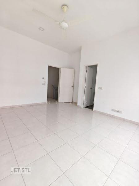 Rumah Teres 2-Tingkat untuk Dijual di Setia Impian (Setia Alam) - Daniel Kok - Living Room - PropertyGuru.com.my