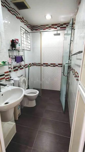 Rumah Teres untuk Dijual di Laman Rimbunan (Kepong) - Kelven Tan - Bathroom - PropertyGuru.com.my