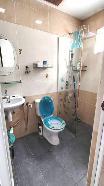 Rumah Teres untuk Dijual di Laman Rimbunan (Kepong) - Kelven Tan - Bathroom - PropertyGuru.com.my