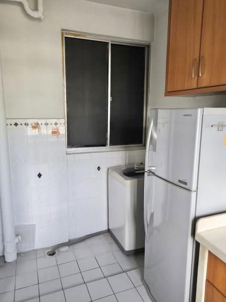 Kondominium untuk Disewa di Azuria Condominium - Weng Sern - Kitchen - PropertyGuru.com.my