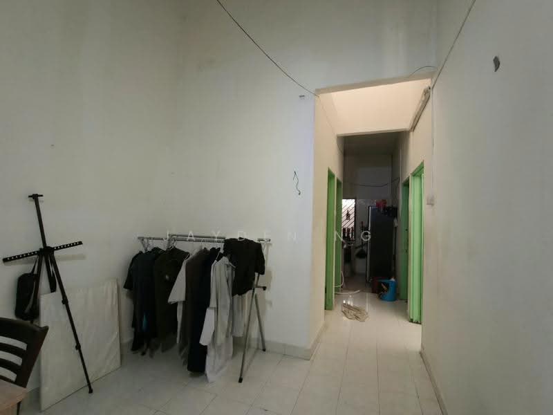 1-storey Terraced House for Sale in Taman Senai Jaya (Senai) - Jayden Ng - Corridor - PropertyGuru.com.my