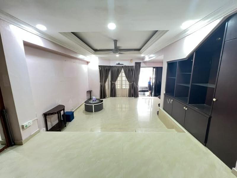 Rumah Teres 2-Tingkat untuk Dijual di Taman Bukit Idaman (Selayang) - Mandy Cheow - Living Room - PropertyGuru.com.my
