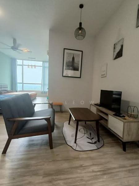 Kediaman Servis untuk Dijual di Greenfield Regency - Ck Leow - Living Room - PropertyGuru.com.my