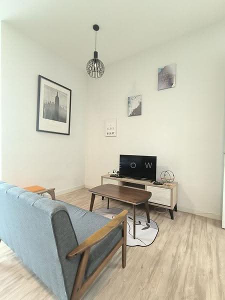 Kediaman Servis untuk Dijual di Greenfield Regency - Ck Leow - Living Room - PropertyGuru.com.my