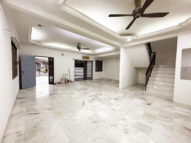 Semi-Detached House for Sale in Teluk Intan (Perak) - Kevin Chai - Living Room - PropertyGuru.com.my