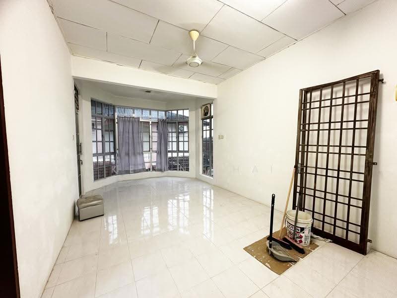 Semi-Detached House for Sale in Teluk Intan (Perak) - Kevin Chai - 2nd Living Room - PropertyGuru.com.my