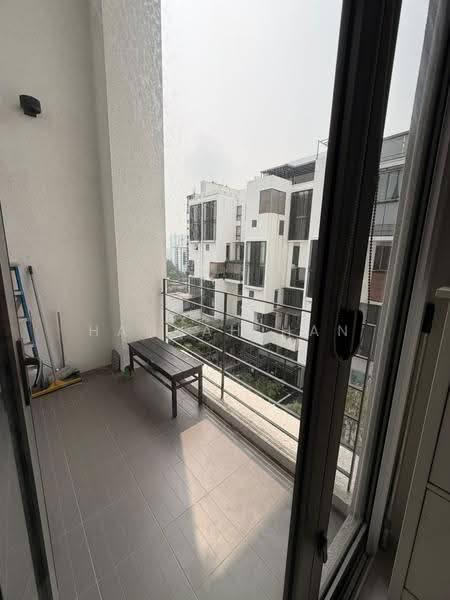 Kediaman Servis untuk Disewa di Centrio Pantai Hillpark - Hannah Han - Balcony - PropertyGuru.com.my