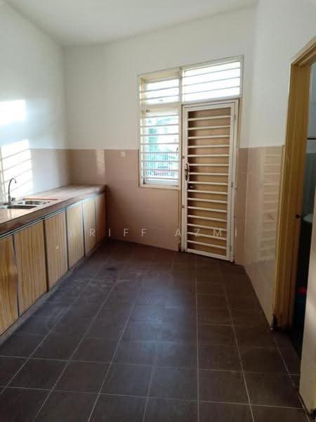 Rumah Kluster untuk Dijual di Kampung Nong Chik (Johor Bahru) - Ariff Azmi - Kitchen - PropertyGuru.com.my