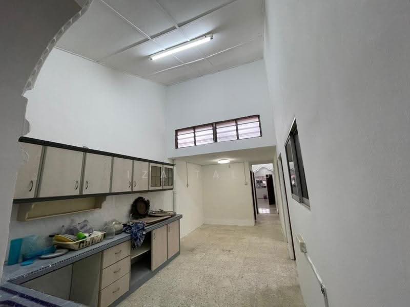 Rumah Teres 1-Tingkat untuk Dijual di Taiping (Perak) - Iza Talib - Kitchen - PropertyGuru.com.my