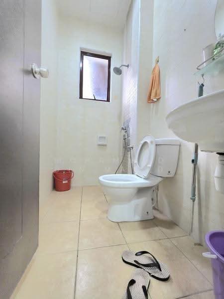 Rumah Berkembar untuk Dijual di Setia Eco Park (Setia Alam) - Mohammad Din Majid - Bathroom - PropertyGuru.com.my