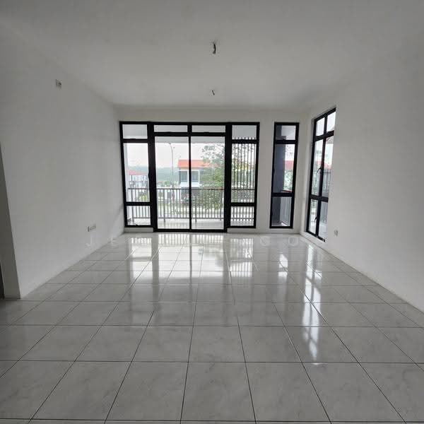 Semi-Detached House for Sale in Bandar Dato Onn (Tebrau) - Jeremy Goh - Living Room - PropertyGuru.com.my