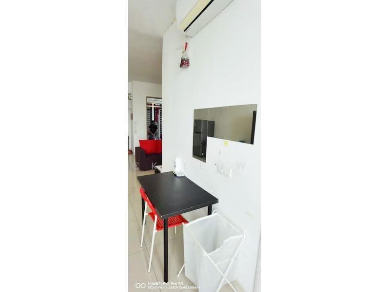 Kediaman Servis untuk Dijual di Greenfield Regency - Ck Leow - Living Room - PropertyGuru.com.my