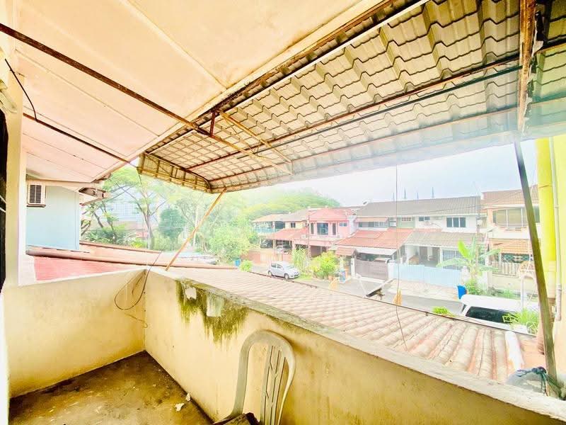 Rumah Teres 2-Tingkat untuk Dijual di Seksyen 11 (Shah Alam) - Mohammad Din Majid - Balcony - PropertyGuru.com.my
