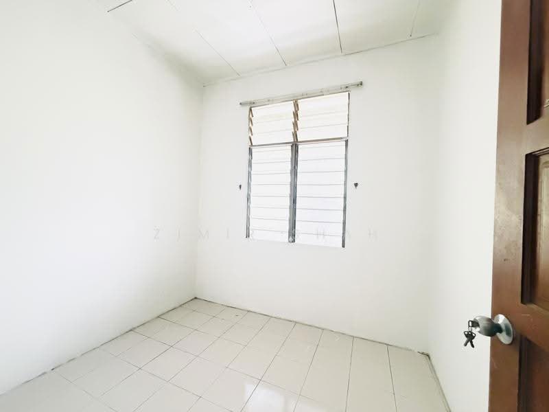 Rumah Teres 1-Tingkat untuk Dijual di Bandar Saujana Putra (Tanjong Duabelas) - Zimir Shah - Interior - PropertyGuru.com.my