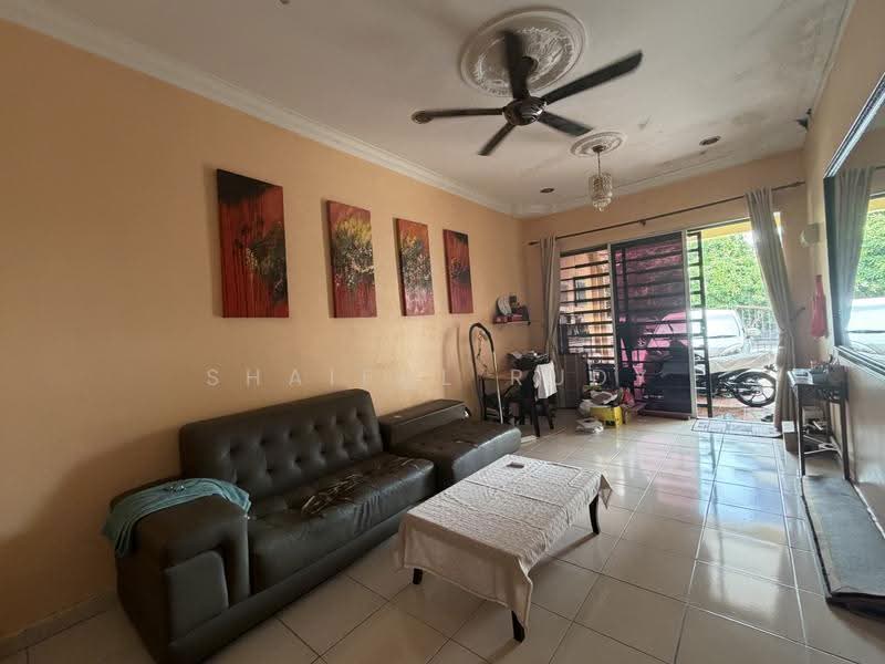 1-storey Terraced House for Sale in Taman Gadong Indah (Labu) - Shaiful Rudy - Living Room - PropertyGuru.com.my