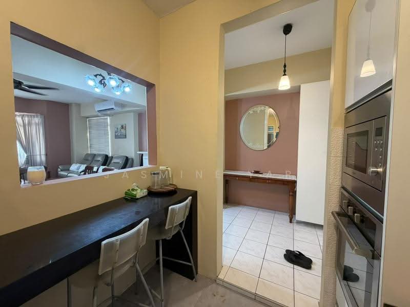 Kondominium untuk Disewa di Kelana Puteri - Jasmine Yap - Living Room - PropertyGuru.com.my
