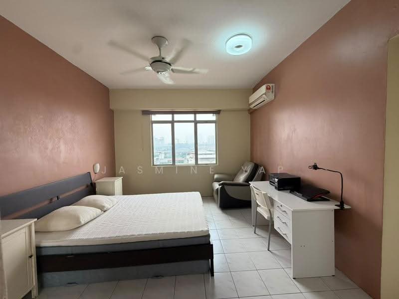 Kondominium untuk Disewa di Kelana Puteri - Jasmine Yap - Bedroom - PropertyGuru.com.my