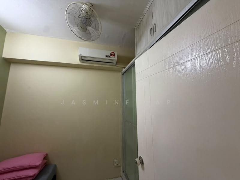 Kondominium untuk Disewa di Kelana Puteri - Jasmine Yap - Bedroom - PropertyGuru.com.my
