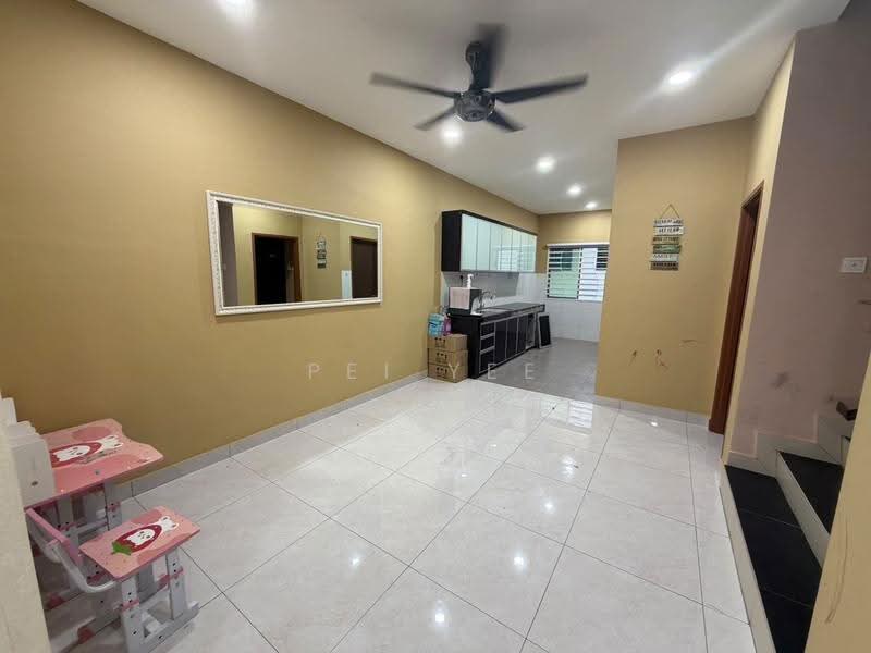 Rumah Teres 2-Tingkat untuk Disewa di Taman Seri Austin (Tebrau) - Pei Yee - PropertyGuru.com.my