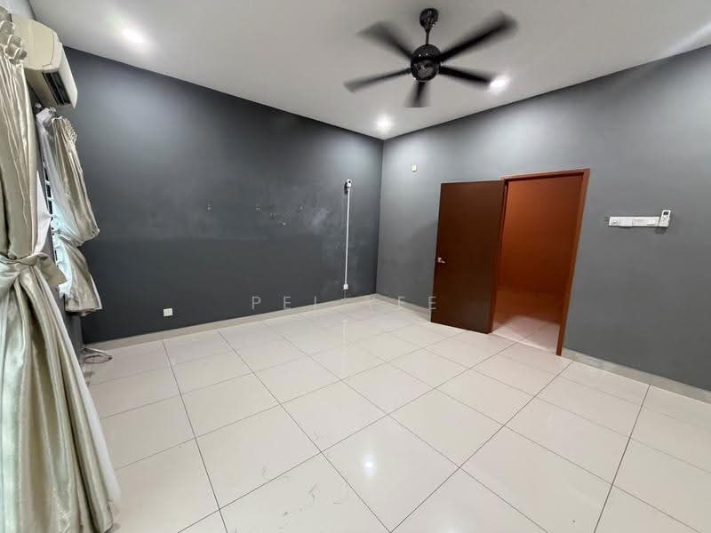 Rumah Teres 2-Tingkat untuk Disewa di Taman Seri Austin (Tebrau) - Pei Yee - PropertyGuru.com.my