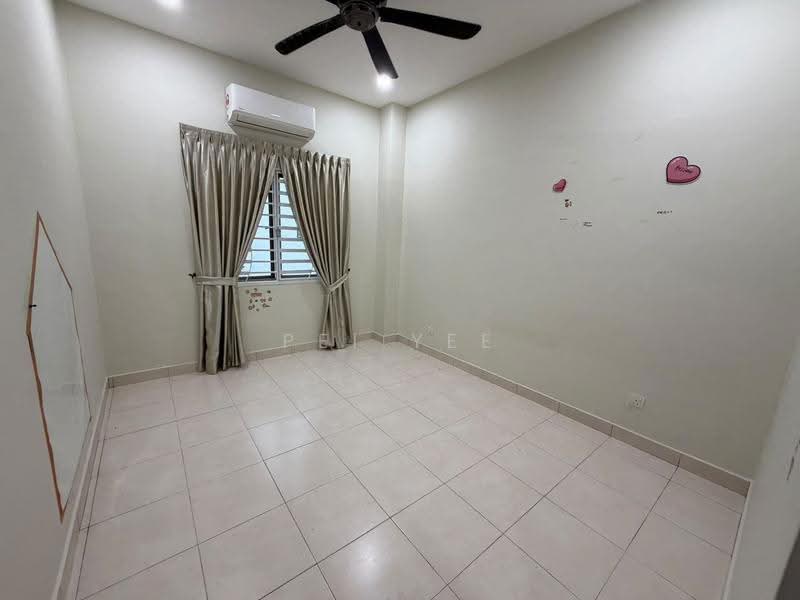 Rumah Teres 2-Tingkat untuk Disewa di Taman Seri Austin (Tebrau) - Pei Yee - PropertyGuru.com.my
