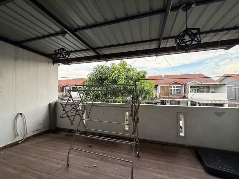 2-storey Terraced House for Sale in Senai (Johor) - Shawn Chan - Balcony - PropertyGuru.com.my