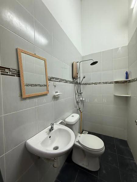 2-storey Terraced House for Sale in Senai (Johor) - Shawn Chan - Bathroom - PropertyGuru.com.my