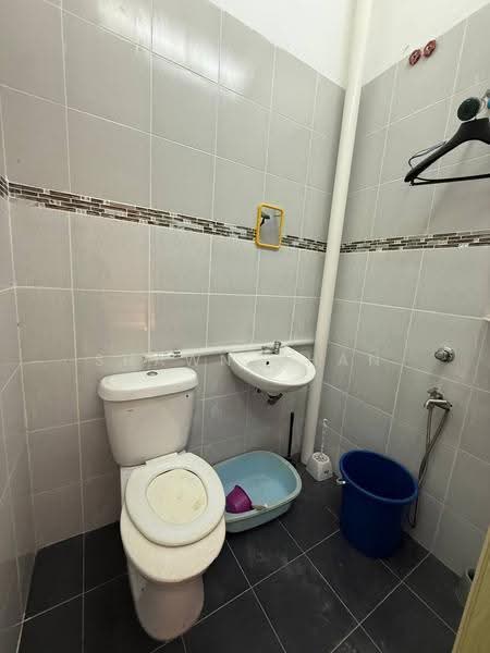 2-storey Terraced House for Sale in Senai (Johor) - Shawn Chan - Bathroom - PropertyGuru.com.my