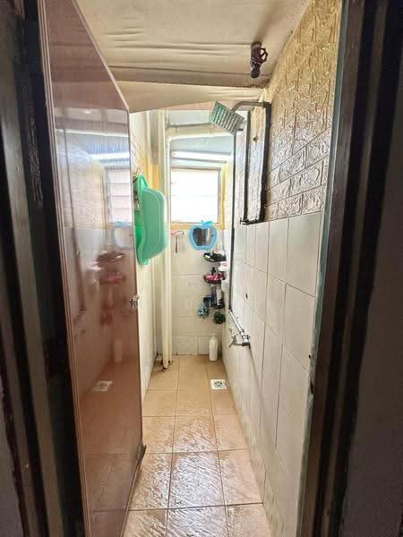 Flat for Sale at Pangsapuri Sri Indah - Ahmad Muslim - Bathroom - PropertyGuru.com.my