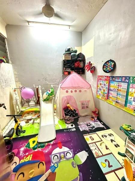 Flat for Sale at Pangsapuri Sri Indah - Ahmad Muslim - Interior - PropertyGuru.com.my