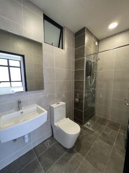 Kediaman Servis untuk Disewa di Twin Tower Residence - Queena Thye - Bathroom - PropertyGuru.com.my