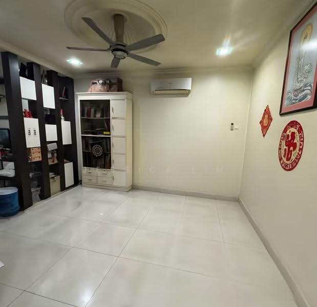 Rumah Teres 3-Tingkat untuk Dijual di Taman Fadason (Kepong) - Jessica Lim - Living Room - PropertyGuru.com.my
