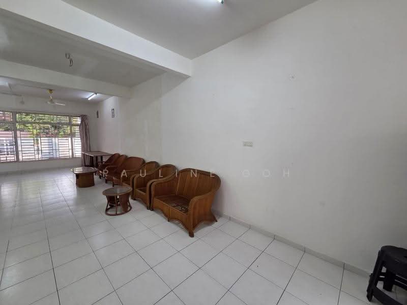 Rumah Teres 2-Tingkat untuk Dijual di Taman Desa Tebrau (Tebrau) - Pauline Goh - Living Room - PropertyGuru.com.my