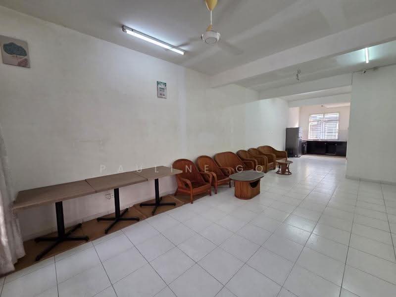 Rumah Teres 2-Tingkat untuk Dijual di Taman Desa Tebrau (Tebrau) - Pauline Goh - Living Room - PropertyGuru.com.my