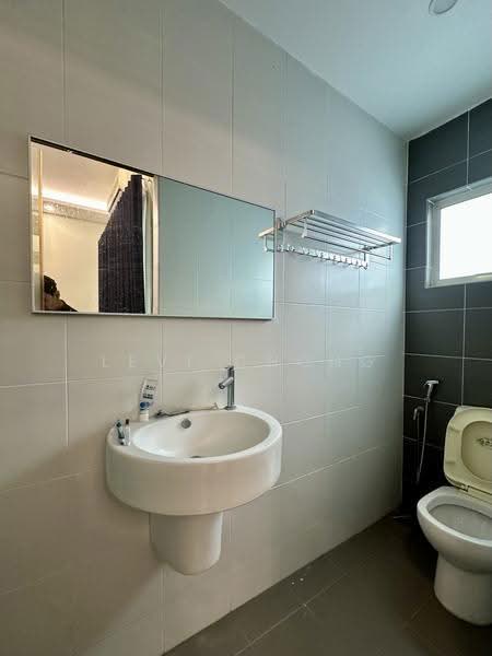 Semi-Detached House for Sale in Pengkalan Tiara (Ipoh) - Levi Chong - Bathroom - PropertyGuru.com.my