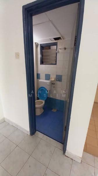 Apartment for Sale at Pangsapuri Mutiara Subang - Ahmad Muslim - Bathroom - PropertyGuru.com.my
