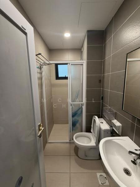 Condominium for Rent at Skyvilla @ D'Island - Michael Chan - Bathroom - PropertyGuru.com.my