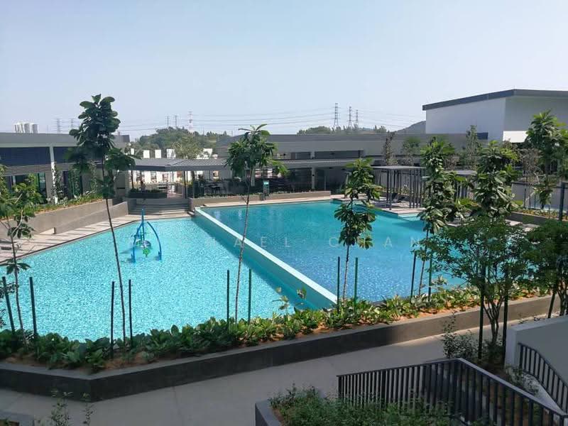 Condominium for Rent at Skyvilla @ D'Island - Michael Chan - Pool - PropertyGuru.com.my