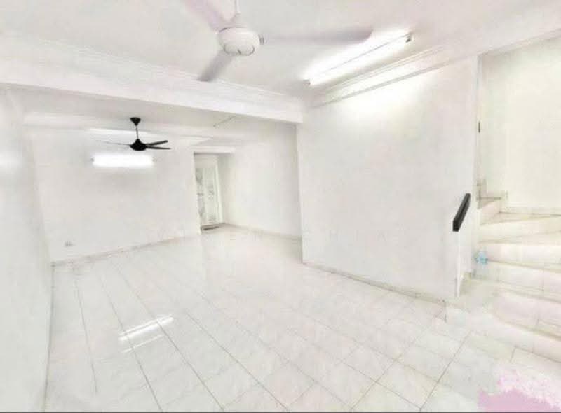 2-storey Terraced House for Rent in Bandar Damai Perdana (Cheras) - Viven Chia - Living Room - PropertyGuru.com.my