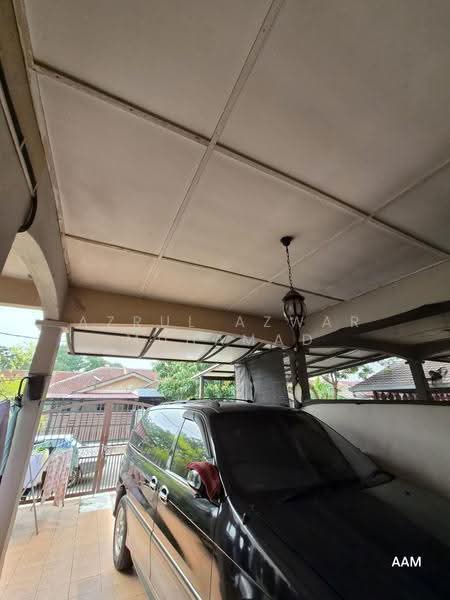 Terraced House for Sale in Bandar Baru Nilai (Nilai) - Azrul Azwar Muhamad - Car Park - PropertyGuru.com.my