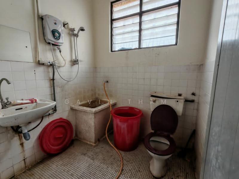 Terraced House for Sale in Bandar Tun Hussein Onn (Cheras) - Gavin Tham - Bathroom - PropertyGuru.com.my