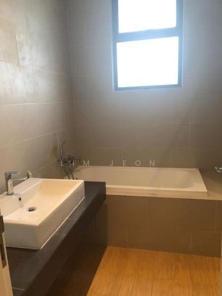 Semi-Detached House for Rent in Eco Ardence (Setia Alam) - Lim Jeon - Bathroom - PropertyGuru.com.my