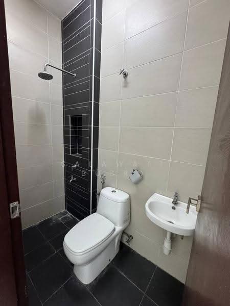 Terraced House for Rent in Alam Impian (Shah Alam) - Salawati Busro - Bathroom - PropertyGuru.com.my