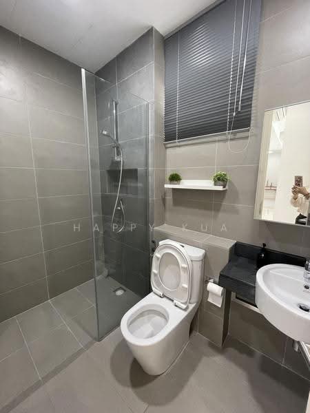Kediaman Servis untuk Dijual di Arnica @ Tropicana Gardens - Happy Kua - Bathroom - PropertyGuru.com.my