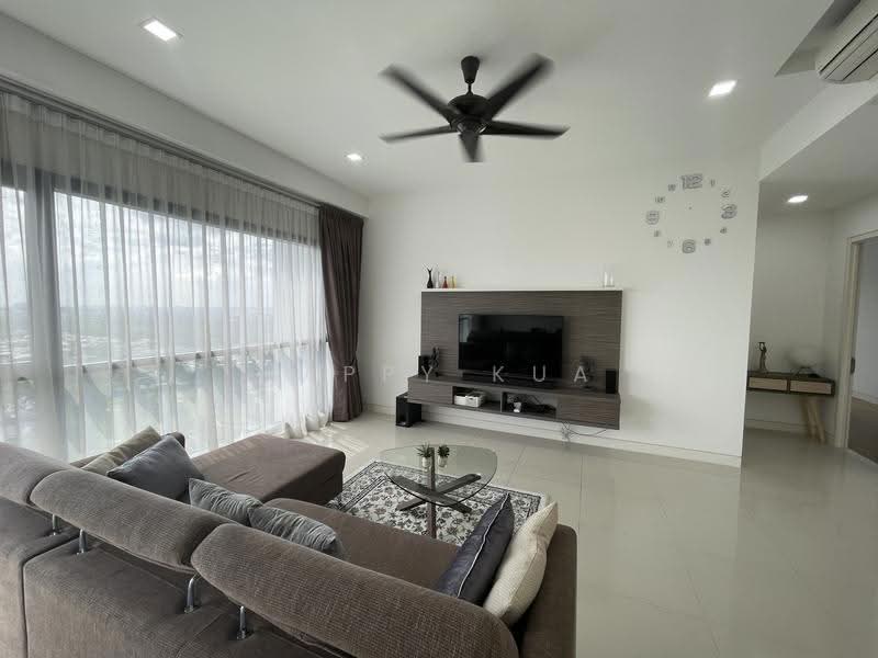 Kediaman Servis untuk Dijual di Arnica @ Tropicana Gardens - Happy Kua - Living Room - PropertyGuru.com.my