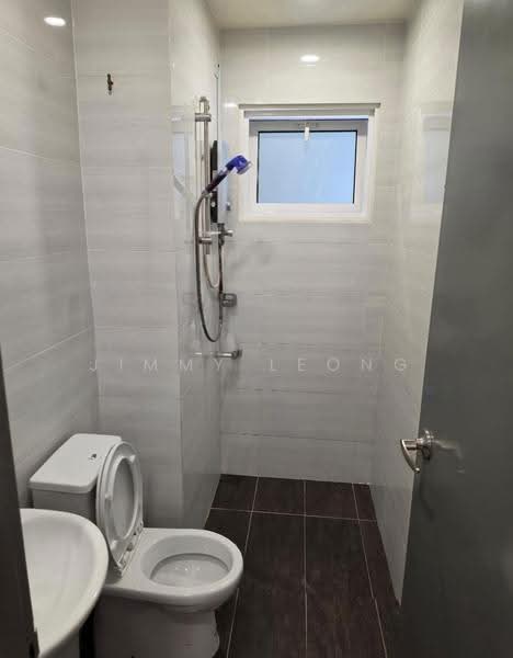 Kondominium untuk Dijual di Lavender Residences - Jimmy Leong - Bathroom - PropertyGuru.com.my